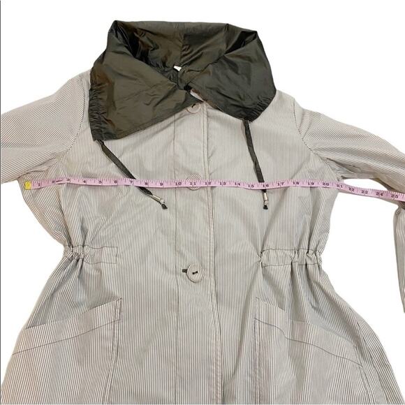 Chico’s Reversible White With Black Stripes Or Solid Black Jacket, Size 2/Medium - Picture 11 of 15